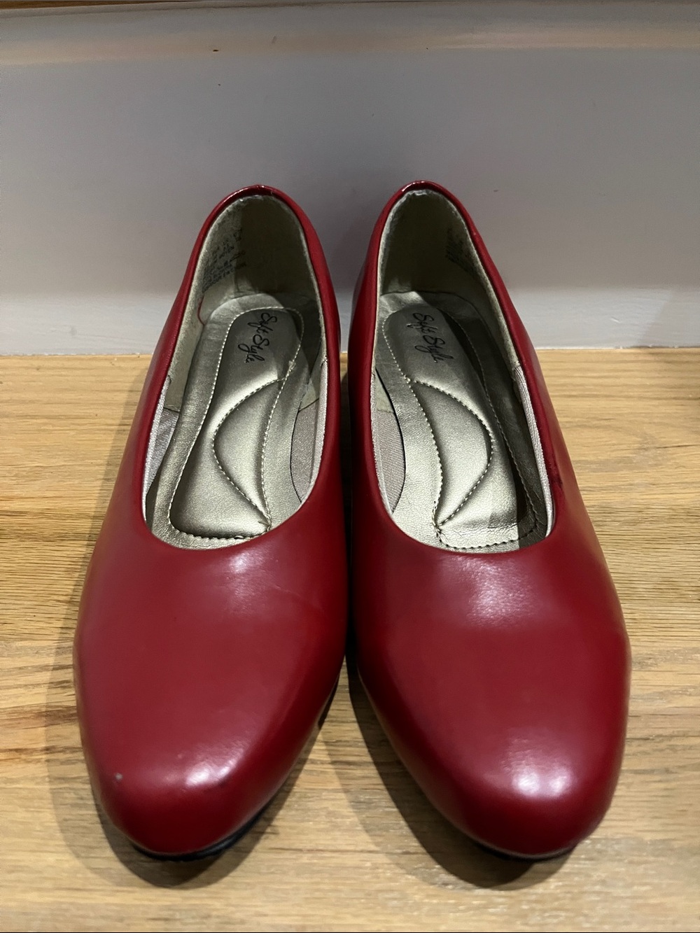 Comfort Slip-On Women's Flats in Red